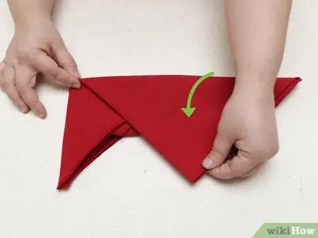 Immagine titolata Fold a Cloth Napkin Step 21