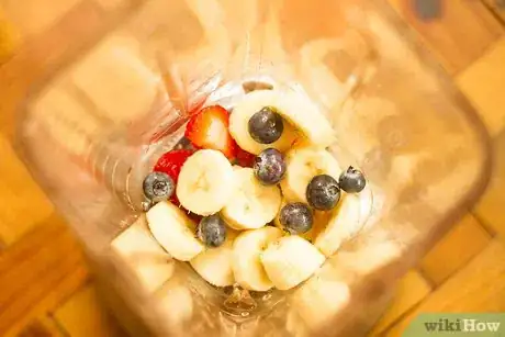 Immagine titolata Make a Yogurt and Fruit Smoothie Step 3