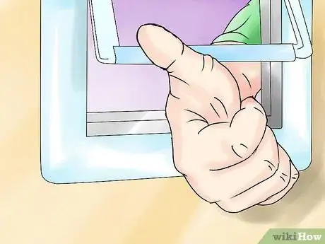 Immagine titolata Fit a Cat Flap Step 15