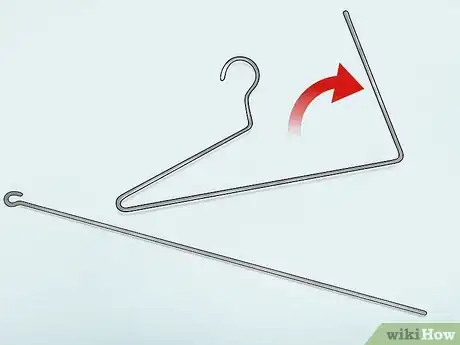 Immagine titolata Use a Coat Hanger to Break Into a Car Step 7