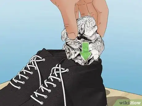 Immagine titolata Clean Inside Shoes Step 7