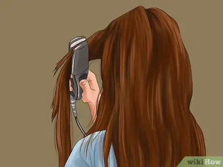 Immagine titolata Apply Hair Extensions Step 16