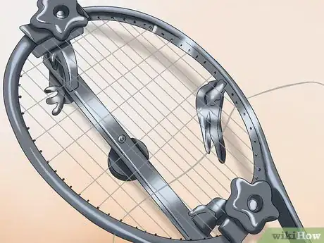 Immagine titolata Choose a Tennis Racquet Step 10