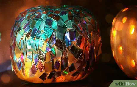 Immagine titolata Carve a Disco Ball Pumpkin Step 12