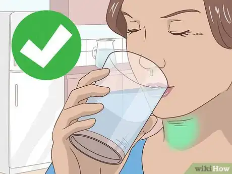 Immagine titolata Treat a Sore Throat After Throwing Up Step 1