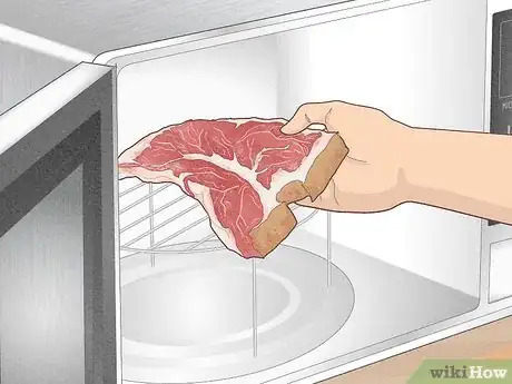 Immagine titolata Use a Grill Microwave Step 3