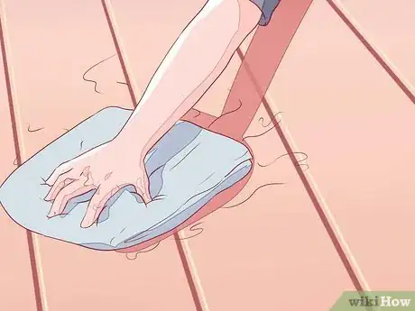 Immagine titolata Remove Mop and Glo Step 7