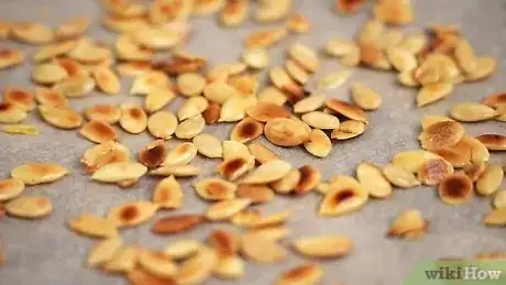 Immagine titolata Shell Pumpkin Seeds Step 11