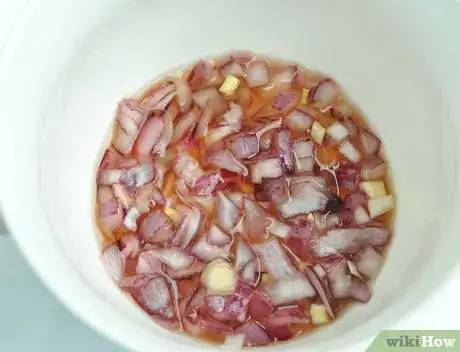 Immagine titolata Make a Wedge Salad Step 2