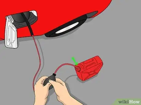 Immagine titolata Drain the Gas Tank of Your Car Step 5