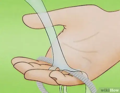 Immagine titolata Use Toothpaste to Clean Silver Jewelry Step 6  