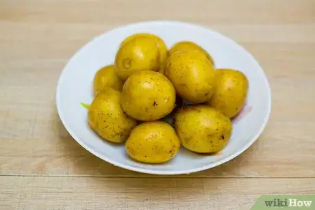 Immagine titolata Make Potato Salad Step 1