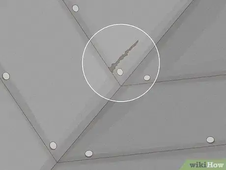 Immagine titolata Reroof Your House Step 23
