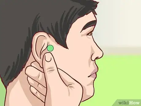 Immagine titolata Use Acupressure for Weight Loss Step 1