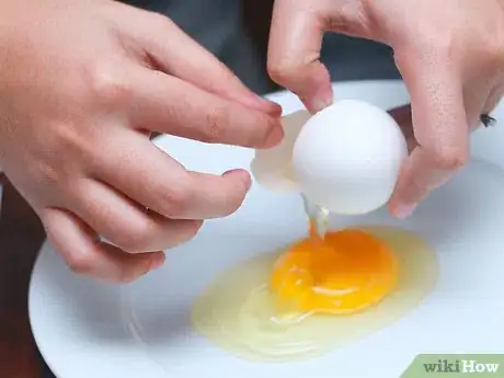 Immagine titolata Tell if an Egg is Bad Step 10