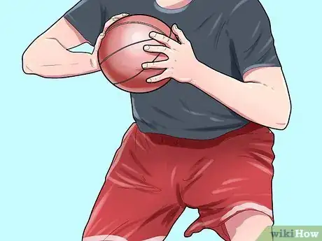 Immagine titolata Rebound in Basketball Step 6