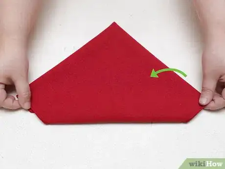 Immagine titolata Fold a Cloth Napkin Step 33