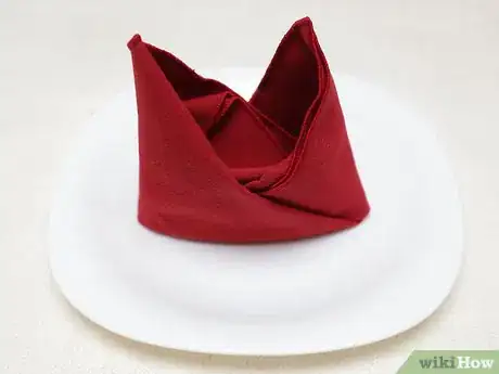 Immagine titolata Fold a Cloth Napkin Step 24