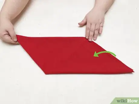 Immagine titolata Fold a Cloth Napkin Step 16