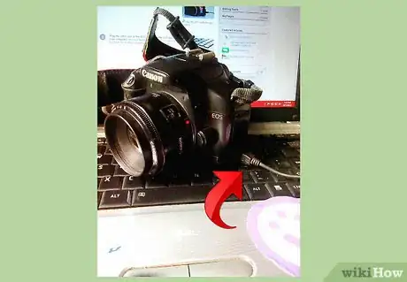 Immagine titolata Send Pictures from Your Digital Camera to Your Camera Phone Step 1
