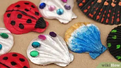 Immagine titolata Paint on Sea Shells Step 13