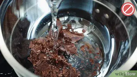 Immagine titolata Melt Chocolate Step 1