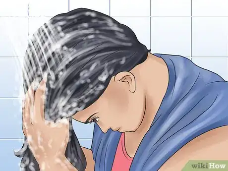 Immagine titolata Dye Your Hair Brown After It Has Been Dyed Black Step 13