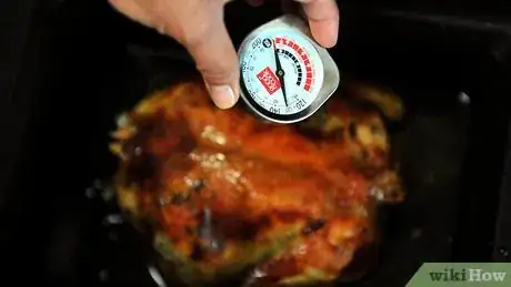 Immagine titolata Cook a Whole Chicken in the Oven Step 18