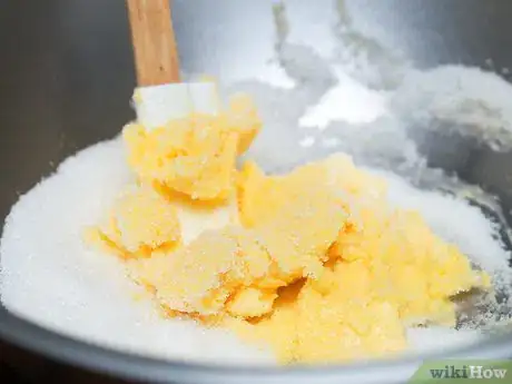 Immagine titolata Bake a Cake Step 27