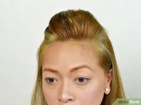 Immagine titolata Do Simple and Cute Hairstyles Step 20