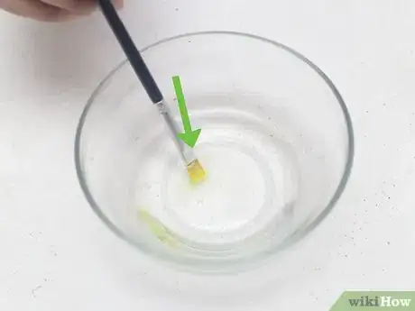 Immagine titolata Soften a Paintbrush Step 13