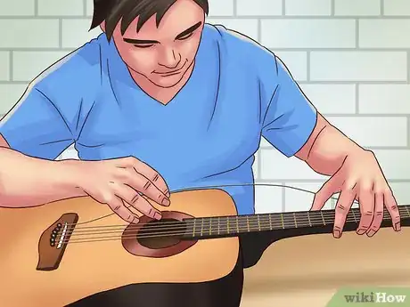 Immagine titolata Tune Your Guitar to Nashville Tuning Step 2