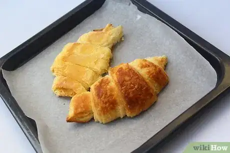 Immagine titolata Heat Croissants Step 2