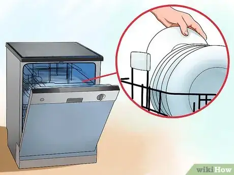 Immagine titolata Clean Fine China in a Dishwasher Step 5