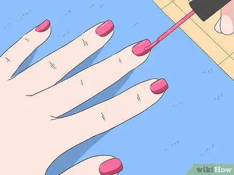 Immagine titolata Grow Your Fingernails Step 10