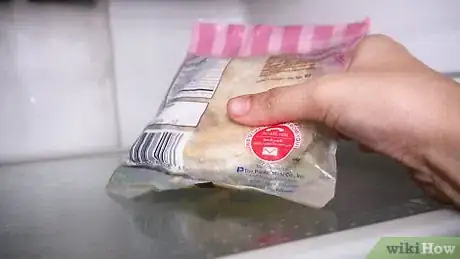 Immagine titolata Defrost Burgers Step 1