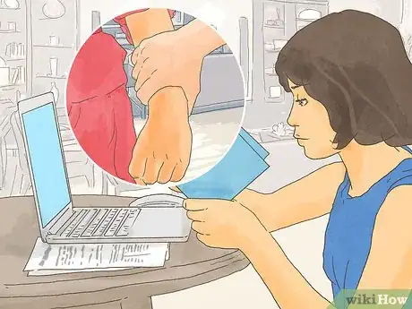 Immagine titolata Avoid Romantic Entanglements at Work Step 12