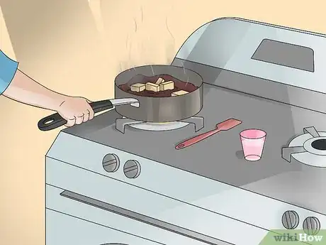 Immagine titolata Make a Volcano Cake Step 2