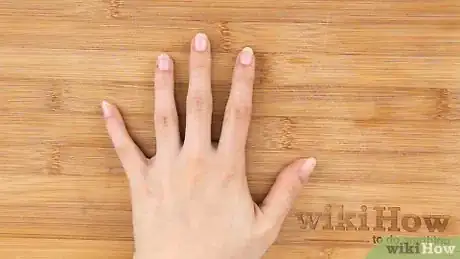 Immagine titolata Apply Fake Nails Without Glue Step 18