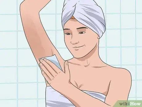 Immagine titolata Use Hair Removing Wax Step 3