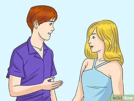 Immagine titolata Tell if a Girl in Your Class Likes You (High School) Step 16