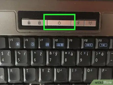 Immagine titolata Take a Hard Drive Out of a Laptop Step 4
