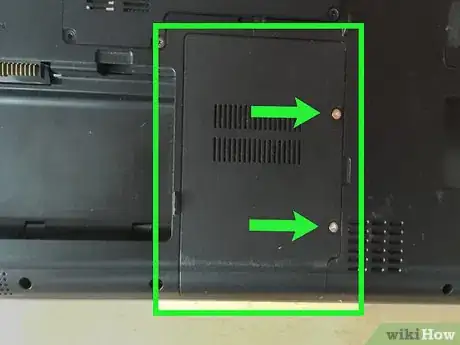 Immagine titolata Take a Hard Drive Out of a Laptop Step 5