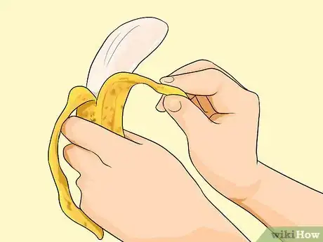 Immagine titolata Treat Acne With Banana Peels Step 3