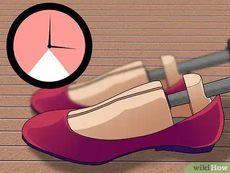 Immagine titolata Stretch Tight Ballet Flats Step 15