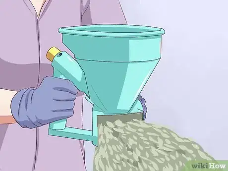 Immagine titolata Level a Bumpy Lawn Step 15