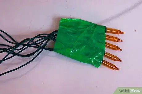 Immagine titolata Make an Invisible Mask for Video Cameras Step 1