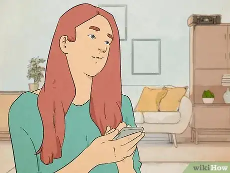 Immagine titolata Talk to a Guy over the Phone Step 1