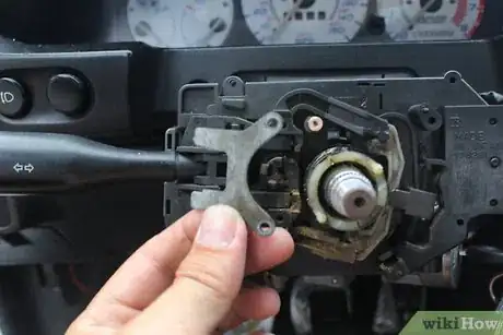 Immagine titolata Replace an Ignition Switch Step 15