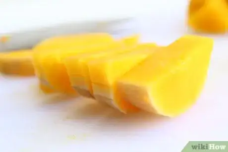 Immagine titolata Cook Butternut Squash in the Microwave Step 13